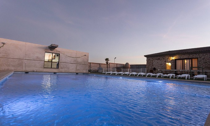 Mascaraque House | Casa Rural Abuelo Mauri 4 Estrellas