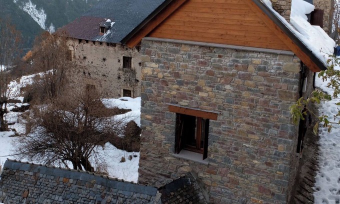 Gistain House | Casa Rural Albana Pyrenees in the heart of Chisten