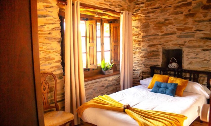 Moreda House | CASA RURAL BIERZO ENCANTADO