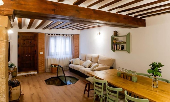 Huete House | Casa Rural Ciudad de Luna