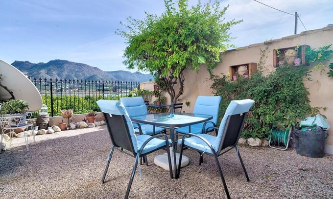 Huerta de Arriba House | Casa rural con jacuzzi y chimenea en paraje único - La Casa del Pino