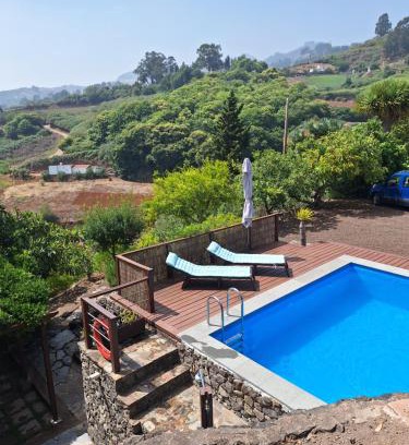 Barranco del Pinar House | CASA RURAL CON PISCINA PRIVADA El ROBLE