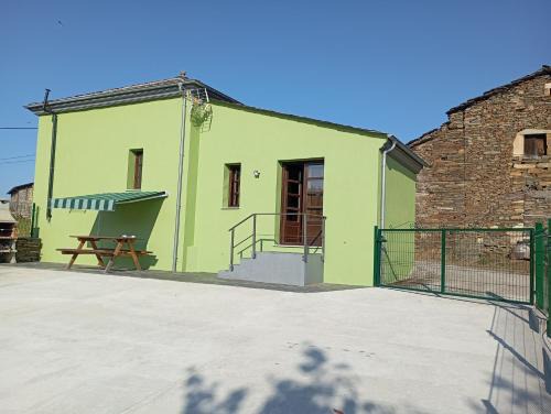 Grandas de Salime House | Casa Rural de alquiler integro La Cantina de Villarmayor-Asturias