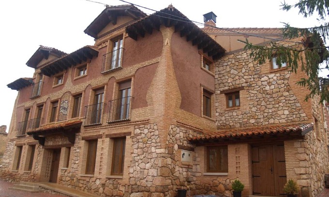 Tierzo House | Casa Rural El Cuartel