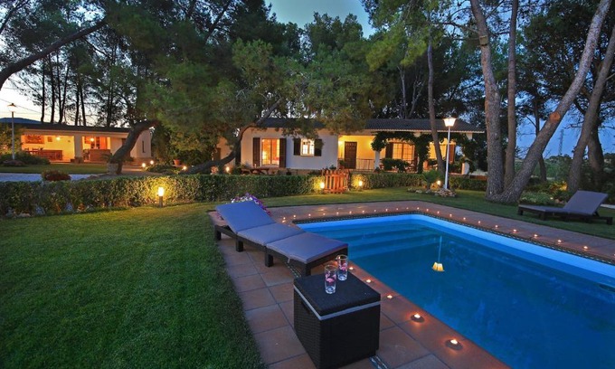 Castellvi de la Marca House | Casa Rural Els Pins