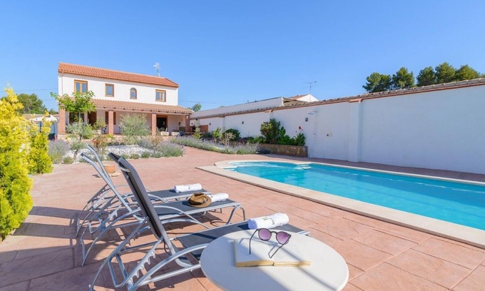 Arenas del Rey Villa | Casa Rural Embalse Bermejales Arenas del Rey by Ruralidays