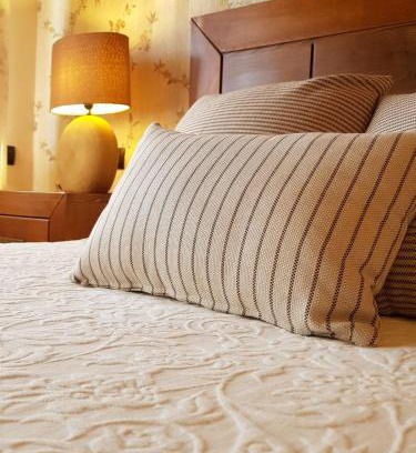 San Martin del Castanar Villa | CASA RURAL VERSOS