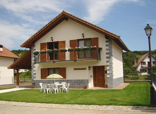 Aurizberri House | Casa Rural Irugoienea