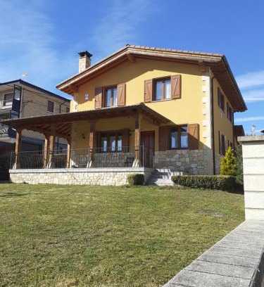 Santelices House | Casa Rural Izarrak
