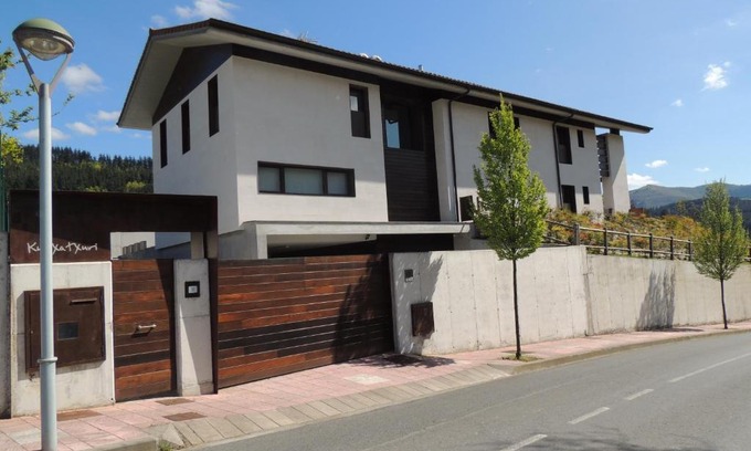 Arakaldo House | Casa Rural Kutxatxuri