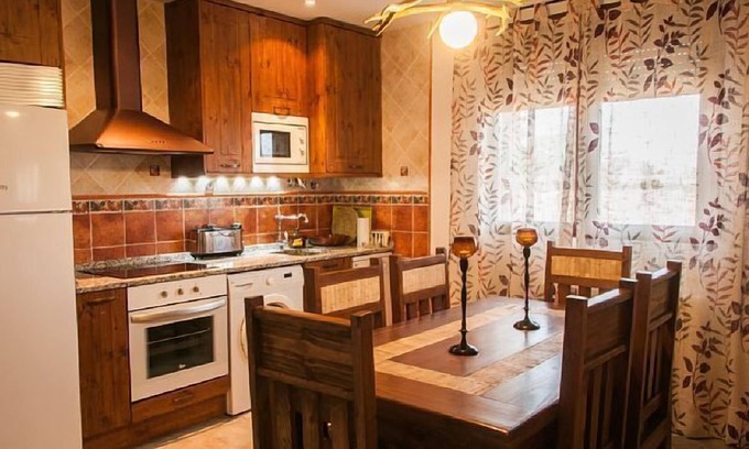 El Pobo de Duenas Cottage | Casa Rural La Dueña for 4 people