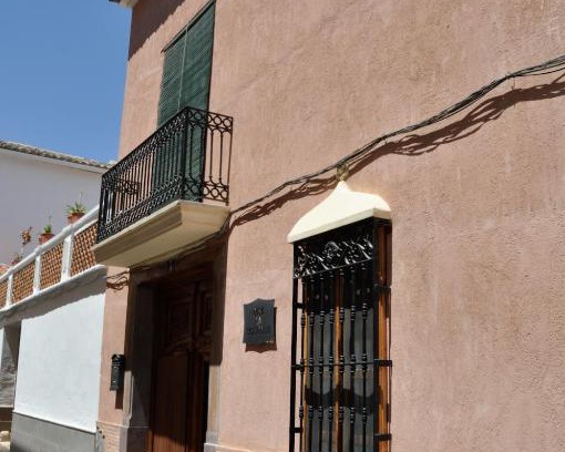 Villar del Arzobispo House | Casa rural La Boticaria