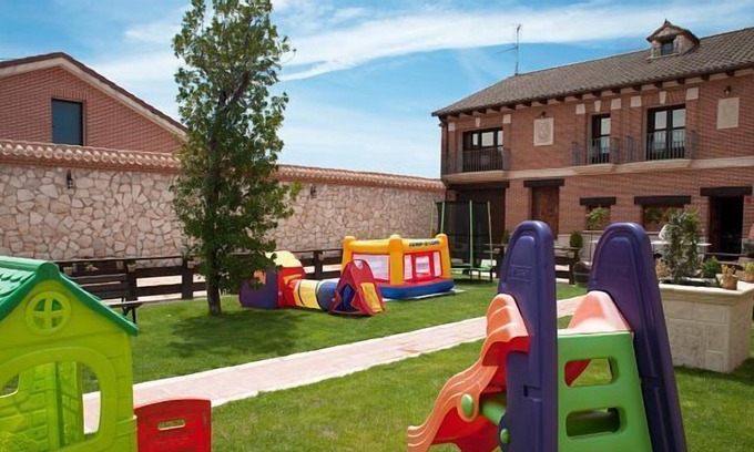 Serrada Cottage | Casa Rural La Cántara for 17 people