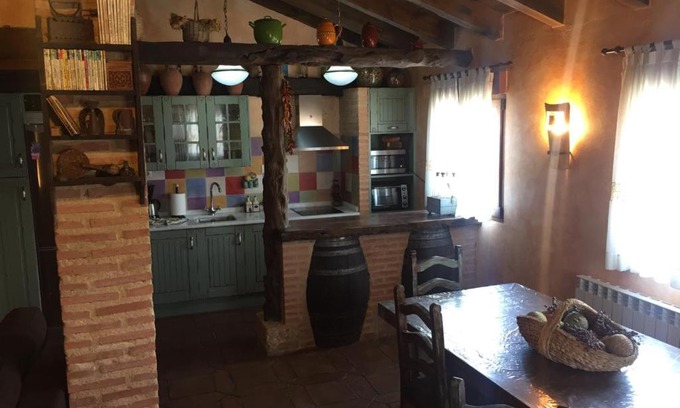 Aguilera House | Casa Rural La Charolesa