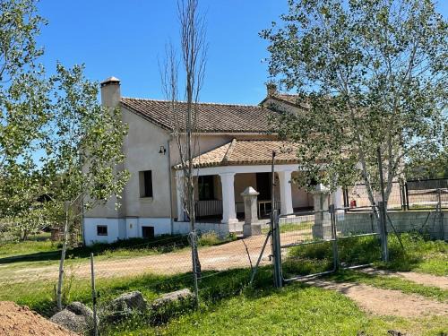 El Pedroso Ski Chalet | Casa Rural La Charquera