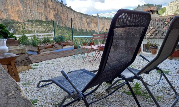 Chulilla Cottage | Casa Rural La Rocha for 3 people