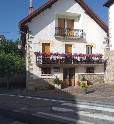 Jaurrieta House | Casa rural Lucuj
