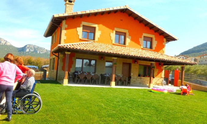 Eulz House | Casa rural Navarra para niños, accesible para grupos grandes de 14-16 personas Belastegui II