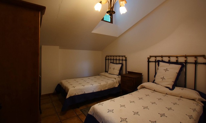 Saldana Cottage | Casa rural Plaza Vieja for 8 people