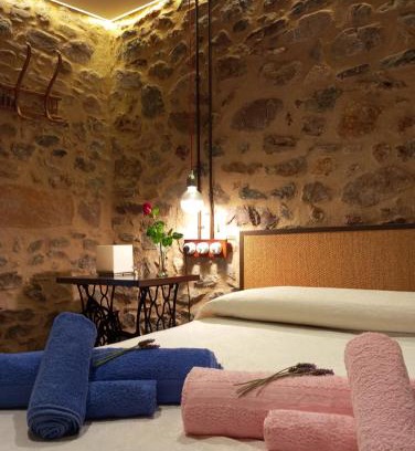 Alcudia de Veo Ski Chalet | Casa rural Puchero y Manta