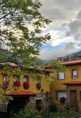 Guijo de Santa Barbara House | Casa Rural Sierra de Tormantos