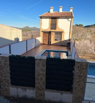 Elche De La Sierra Ski Chalet | Casa Rural - Vivienda Arado