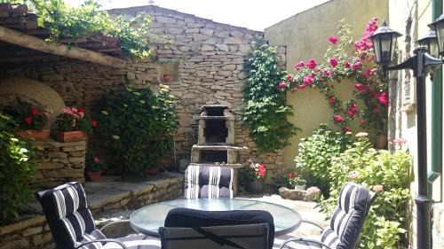 Trabanca House | Casa Rural Zapatero