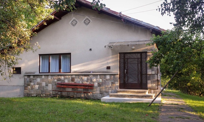 Campina House | Casa rurala cu livada si padurice