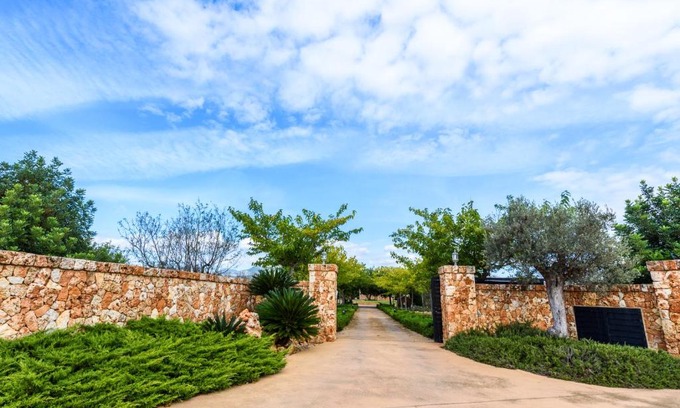 Binissalem Villa | Casa S'Argela -cycling-tennis-swimming pool-billiards-wifi...