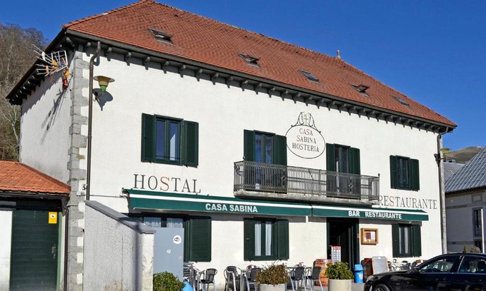 Roncesvalles House | CASA SABINA
