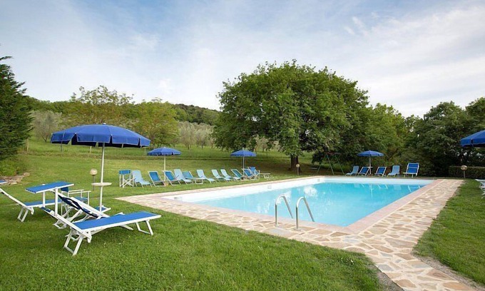 Castiglione d'Orcia House | Casa Salvia B: A cozy and welcoming apartment in the characteristic style of the Tuscan countryside, with Free WI-FI.