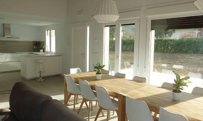 Akerreta Cottage | Casa San Nicolas for 12 people