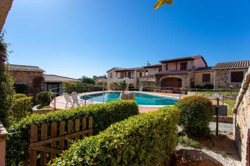Monte Petrosu House | Casa Sassi with swimming pool, 2 bedrooms