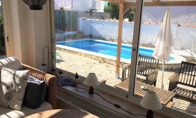 El Mas Bosca House | CASA SEGRIA - holiday property with private pool in quiet residential area