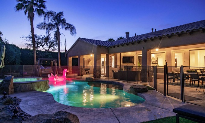 Rancho Santana House | Casa Serenity Luxury Living w/Pool & Jacuzzi