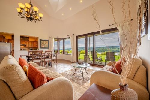 Tronadora House | Casa Shamrock