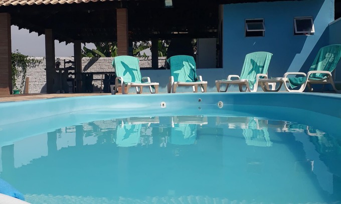 Guaratuba House | Casa Simples com Quiosque e Piscina