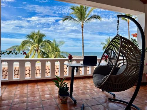 Rincon de Guayabitos Apartment | Casa Sirena - Seaside Studio
