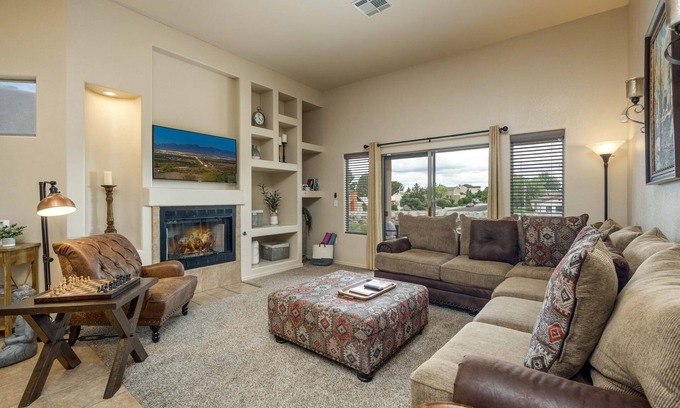 Las Cruces House | Casa Sonoma | Spacious, Central Retreat | Peloton