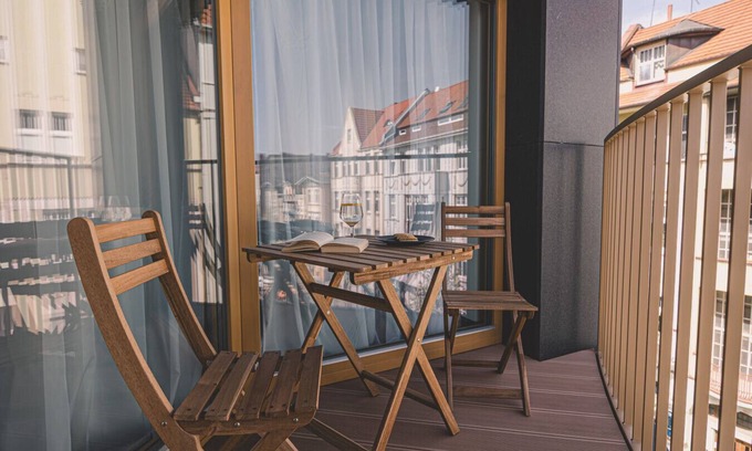 Bydgoszcz Apartment | Casa | Spacious Studio with Balcony | Air Conditioning | Opera Nova | Old Town