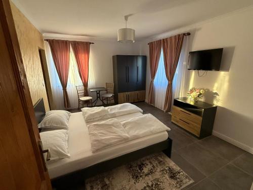 Seini House | Casa Stauder