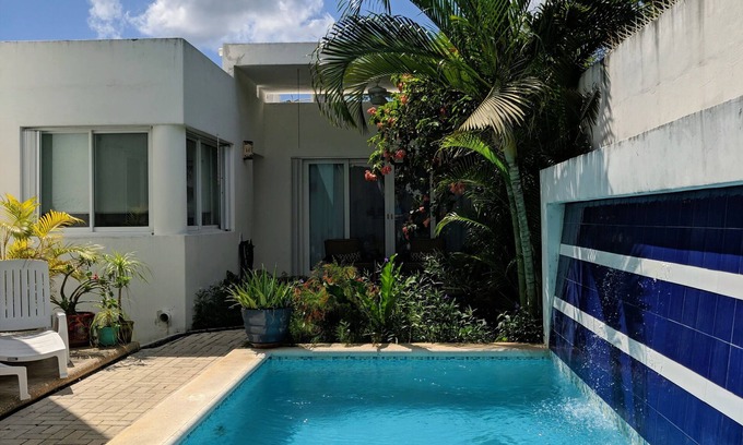 Colonia Repobladores House | Casa Sunshine! Tropical Cozumel Retreat. Pool, 2 BR, 2 Bath