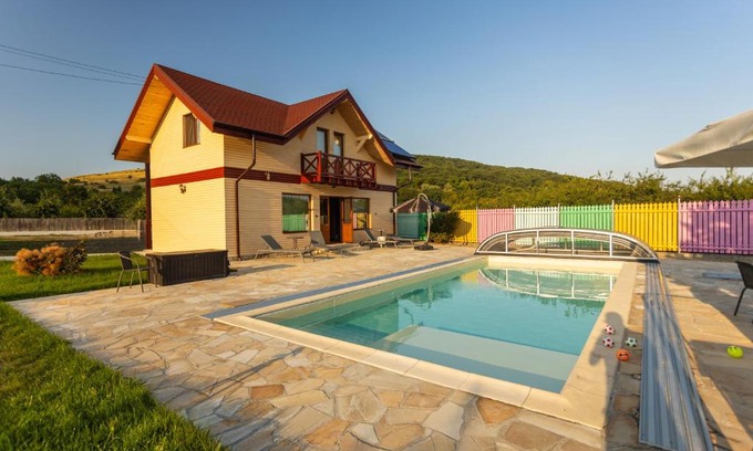 Costesti House | Casa TaMi