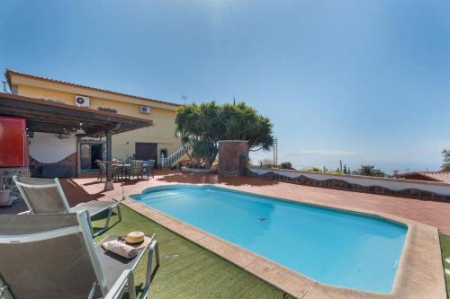 Taucho House | Casa Tenades