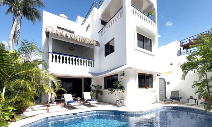Jimenez House | Casa Tequila – A Tropical Oasis in Puerto Morelos