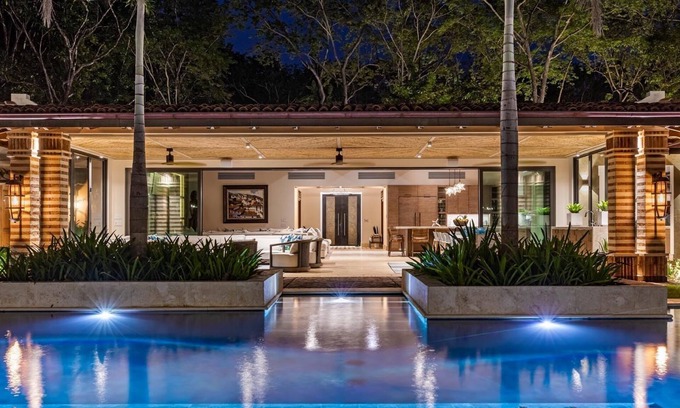 Playa Santa Teresa Villa | Casa Teresa Grande - 5-star Luxury Beachfront Villa