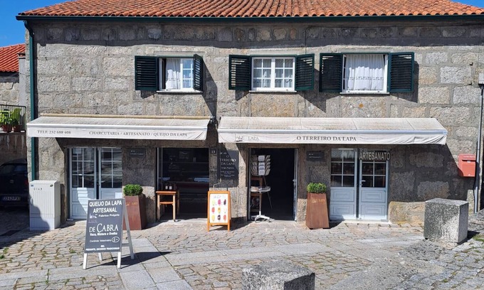 Quintela House | Casa Terreiro Da Lapa