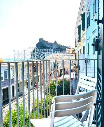 Ischia Porto Apartment | Casa Tittina Ischia ponte centro