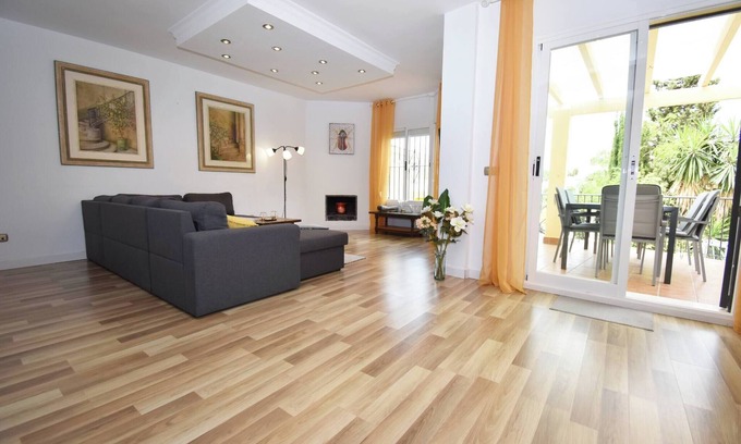 Torreblanca Ski Chalet | Casa ToLouise – Coastal Apartment Walking Distance to Beach & Train in Fuengirola - by Mediterra Rentals