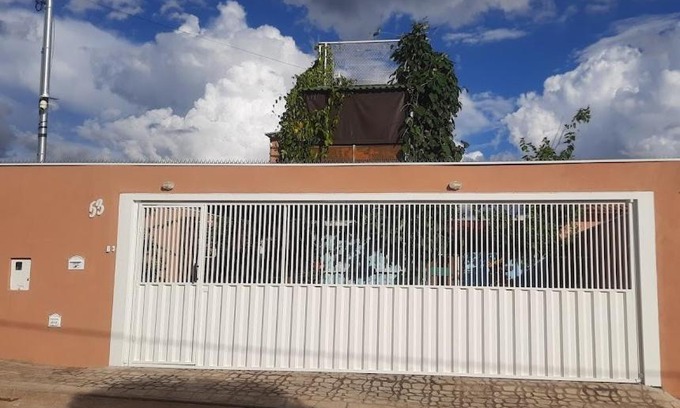 Delfinopolis Apartment | Casa Topázio no Container dos Cristais